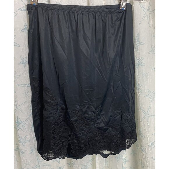 Vintage Half Slip Black nylon lace trim large - Picture 2 of 7